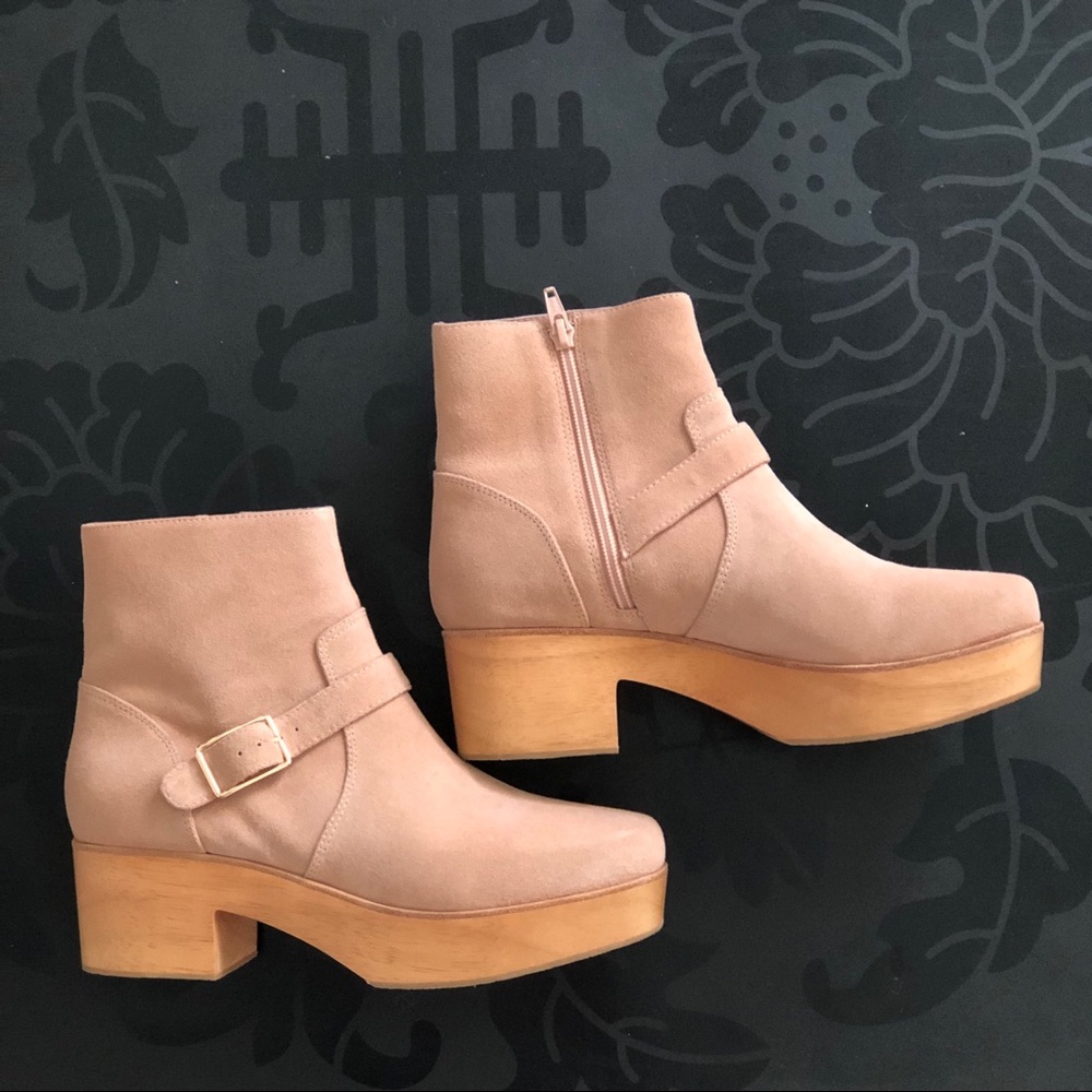 Charlotte Stone platform ankle boot Suede